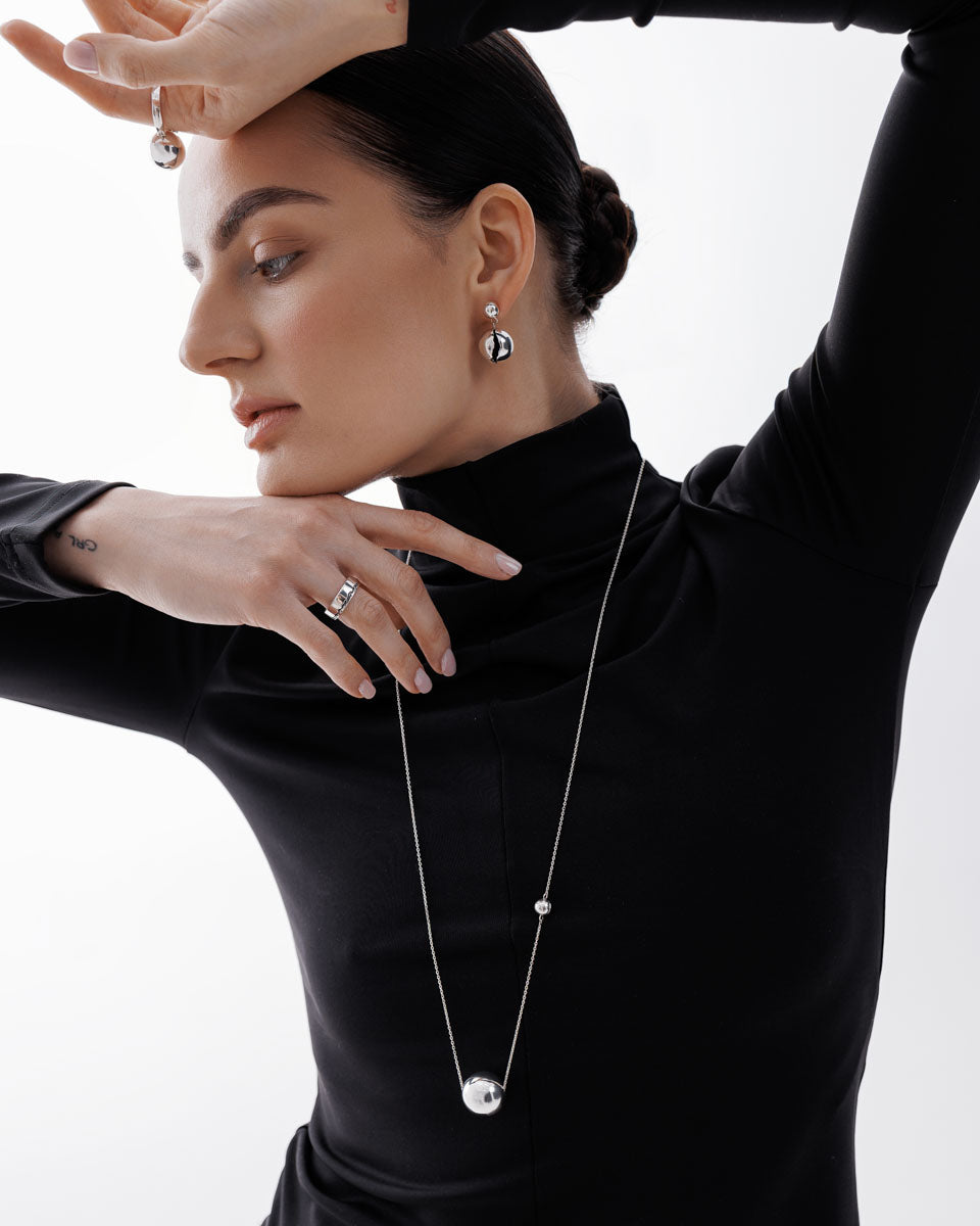 Срібне кольє Куля