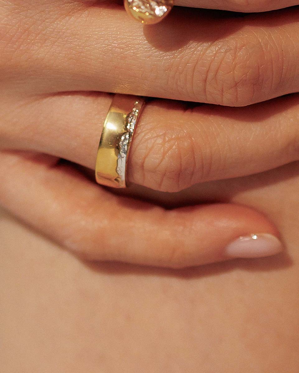 Срібна каблучка з позолотою МІЖ