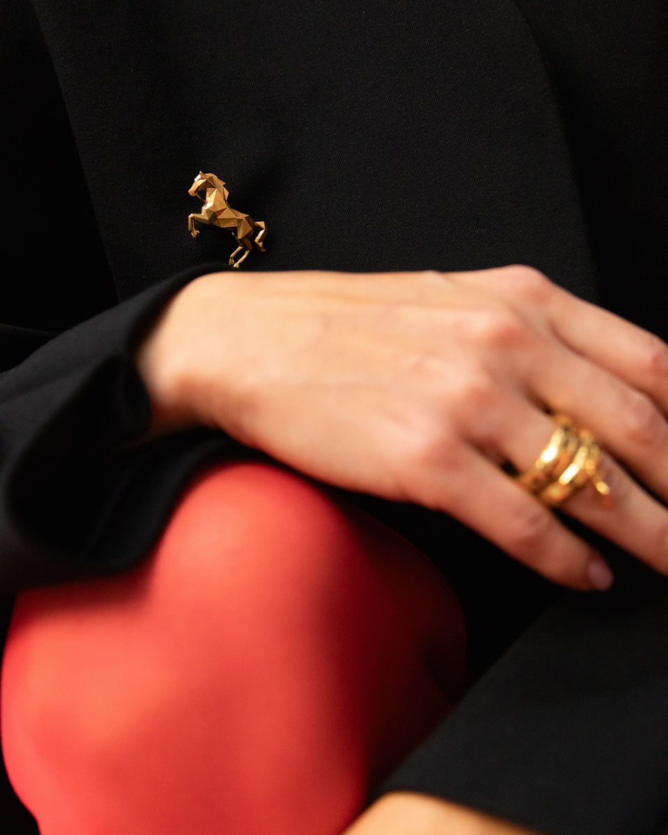 Срібна брошка з позолотою FlameHorse