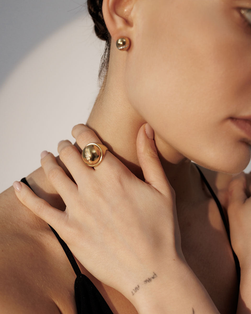 Срібна каблучка з позолотою Куля