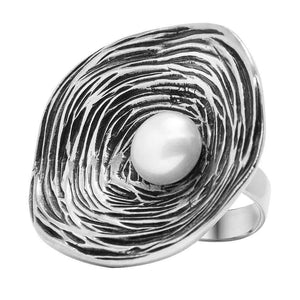 Масивна срібна каблучка з перлиною, Кольцо серебряное массивное черненое рельефное с жемчужиной в центре