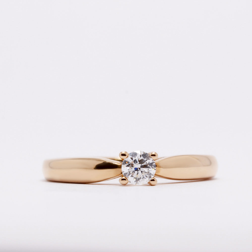 Золота каблучка з діамантом, Золотое бриллиантовое кольцо, золотое кольцо с бриллиантом, помолвочное кольцо