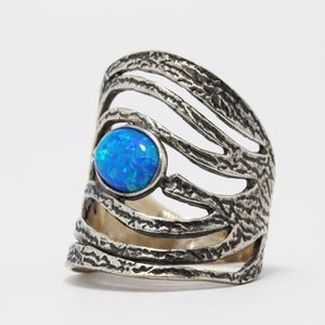 Широка срібна каблучка з блакитним опалом, Массивное серебряное кольцо с голубым опалом