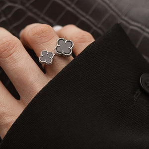 Срібна каблучка з агатом Чотирилисник, Серебряное кольцо с черным агатом