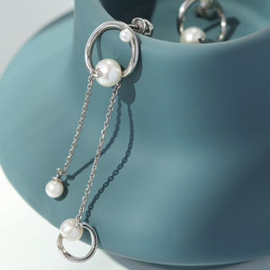 
            
                Завантажити зображення в Галерею, Стильні срібні сережки з перлами
            
        