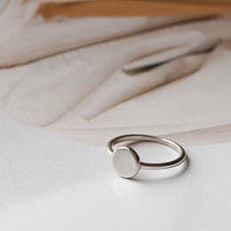 Срібна каблучка жіноча родована, Серебряное кольцо женское родированое круг