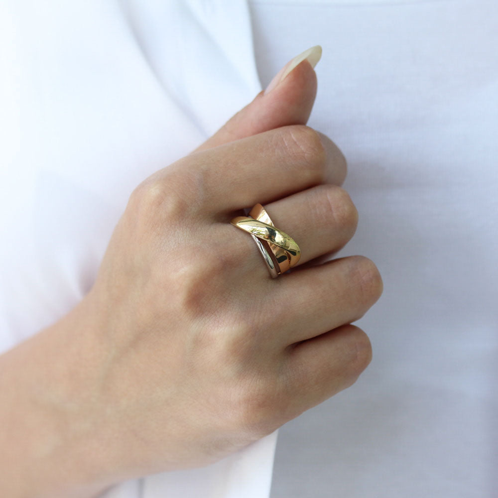 Каблучка з комбінованого золота, Кольцо из комбинированного золота переплет, кольцо тройное из золота 