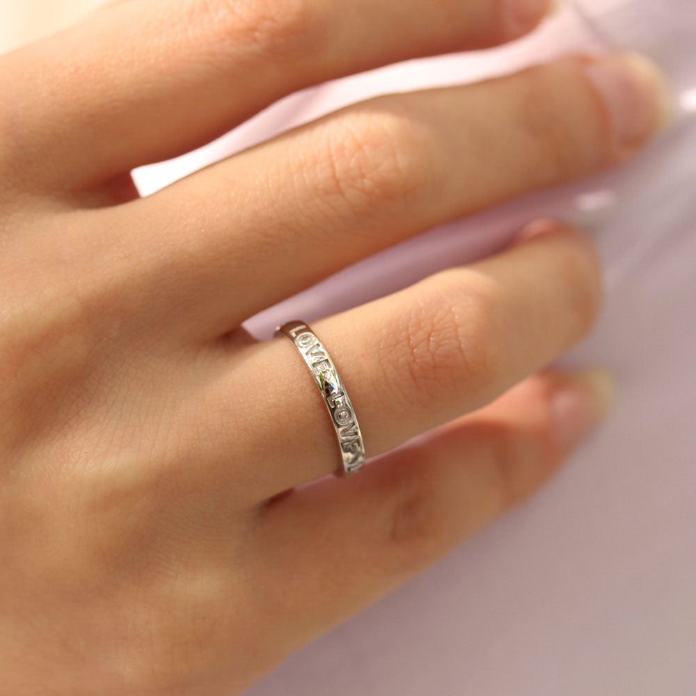 Каблучка з білого золота "Love", Женское кольцо из белого золота Love, минималистичное золоте кольцо