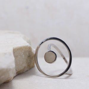 Стильна срібна каблучка без каміння геометричної форми, Стильное серебряное кольцо без камней геометрической формы