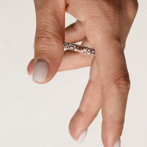 Срібна каблучка з емаллю та рожевим фіанітом, Серебряное кольцо с розовым фианитом и эмалью